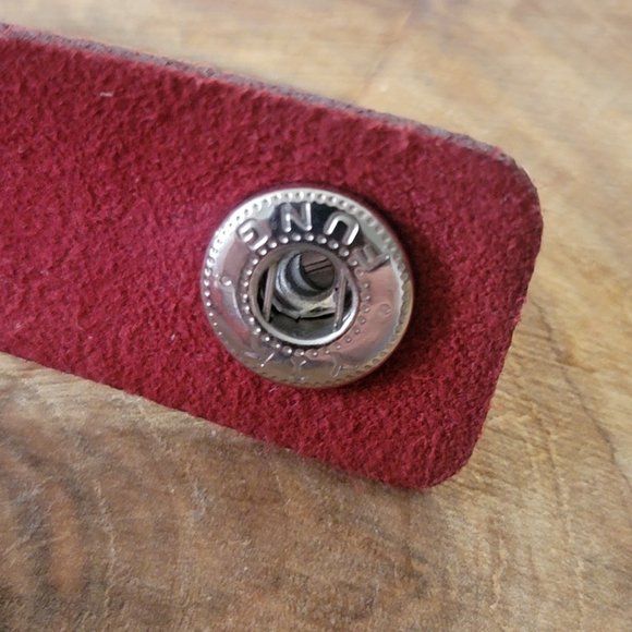 Yik Fung Double wrap leather bracelet - Picture 2 of 5